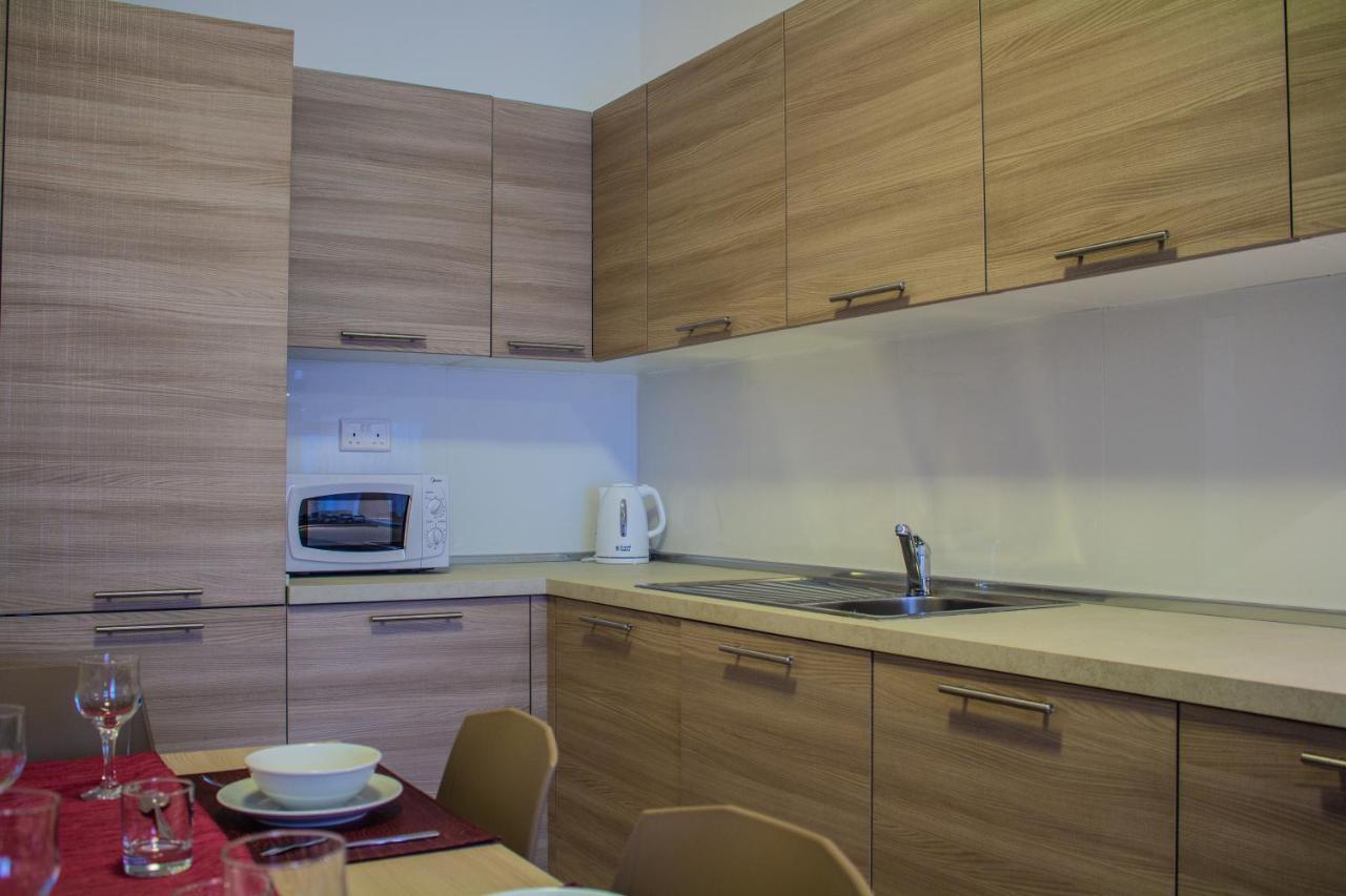 2 Bedroom Apartment Close To City Centre Tas-Sienja Ngoại thất bức ảnh